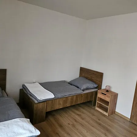 Jasmine - Turisticka So Solnou Jaskynou A Saunovym Svetom Vysne Valice
